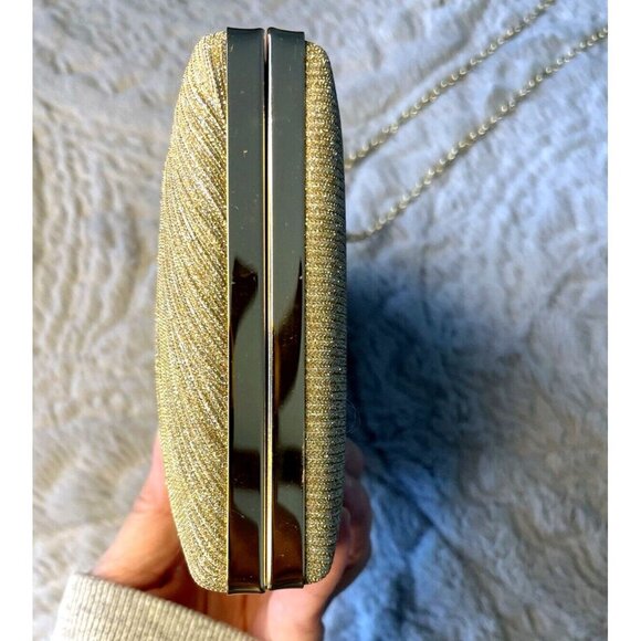 Gold Metallic Women's Handbag w/ Jeweled Snap Closure and Chain Strap - Picture 7 of 9